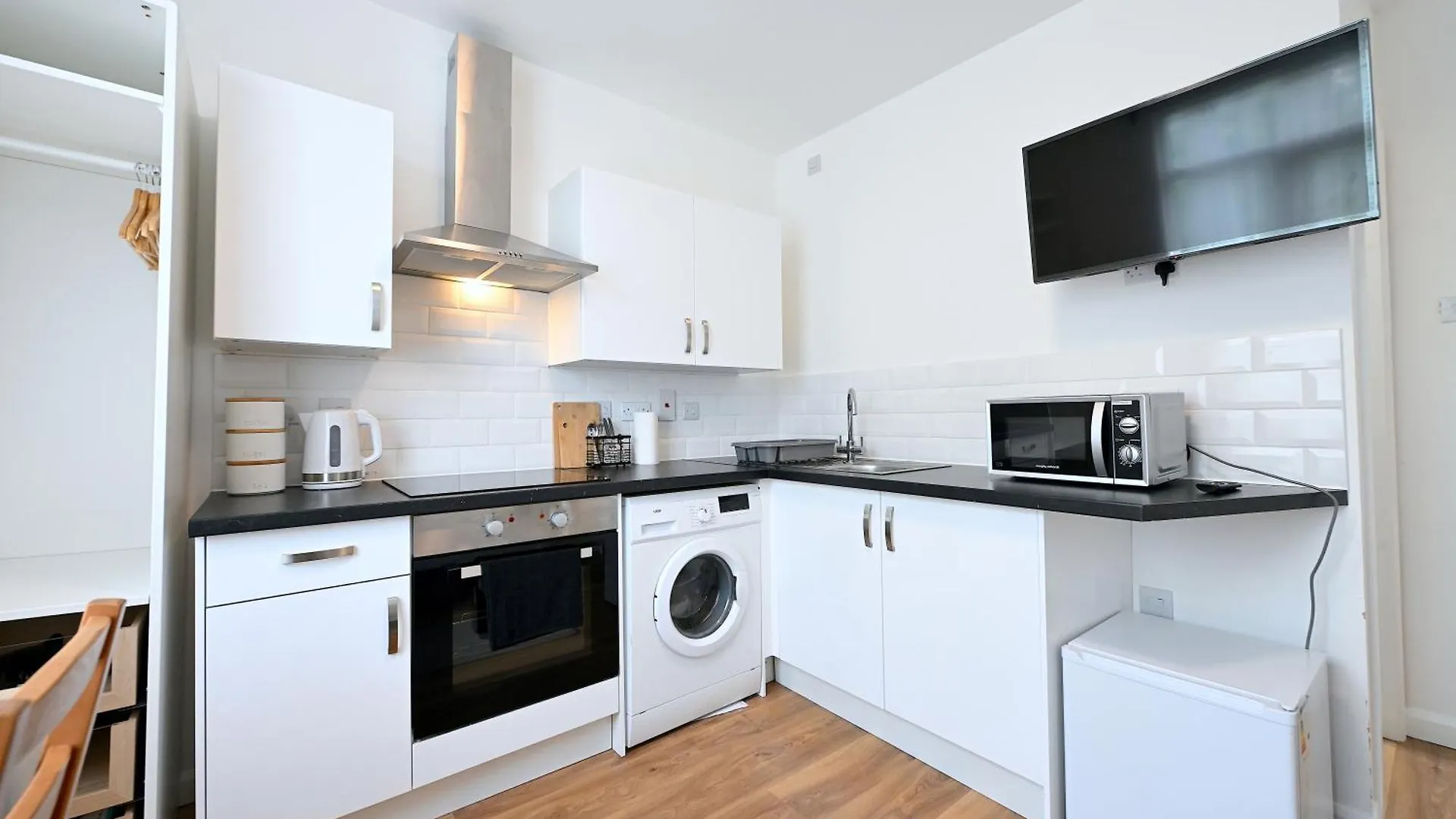 Studio Apartment - London